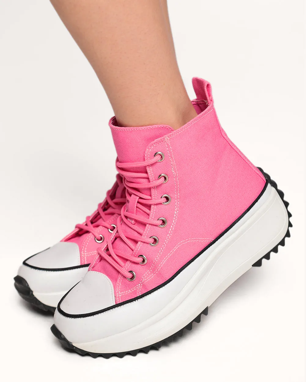 No Pressure Platform Lace-Up Sneakers